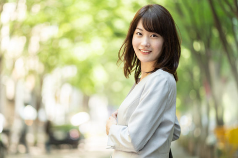 脱毛女子